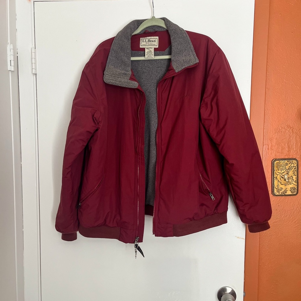 Vintage L.L. Bean Men's Wine Red Thinsulate Barn Jacket